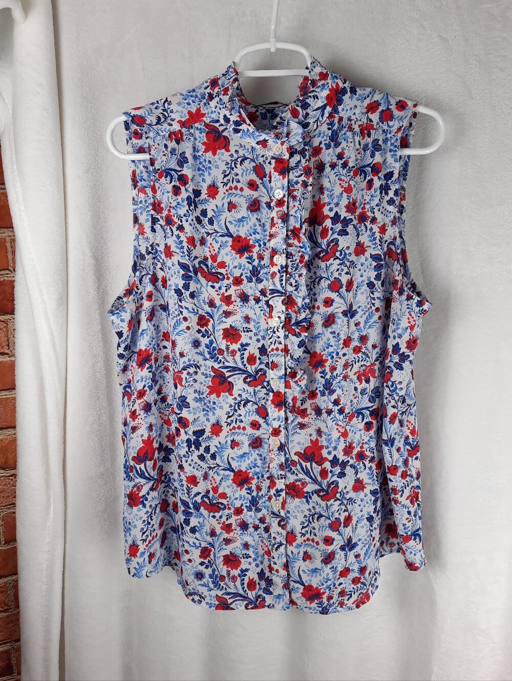 Ann Taylor Loft Floral Print Sleeveless Top Size XLP - Picture 2 of 12